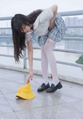 让娇妻尝试三p按摩师高清系列